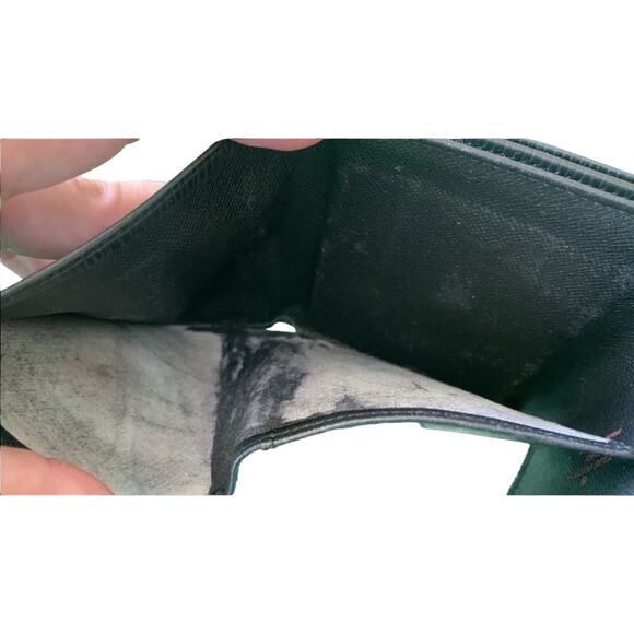 Louis Vuitton Vintage Black Epi Bi Folding Wallet - Picture 6 of 8